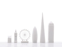Load image into Gallery viewer, London Skyline Chess Set