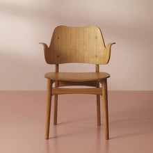 Load image into Gallery viewer, Gesture Chair Teak Oiled Oak