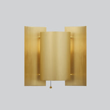 Load image into Gallery viewer, Butterfly Wall Lamp Brass