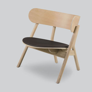 Oaki Lounge Chair | Light Oak